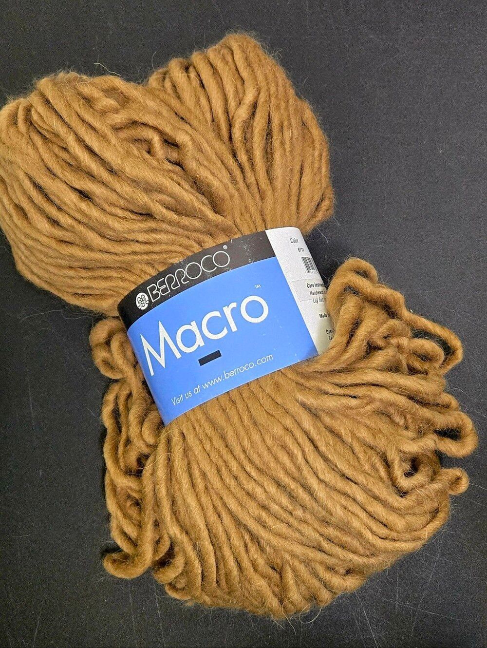 BERROCO MACRO YARN 50% WOOL, 10% ALPACA, 40% ACRYLIC Color 6711